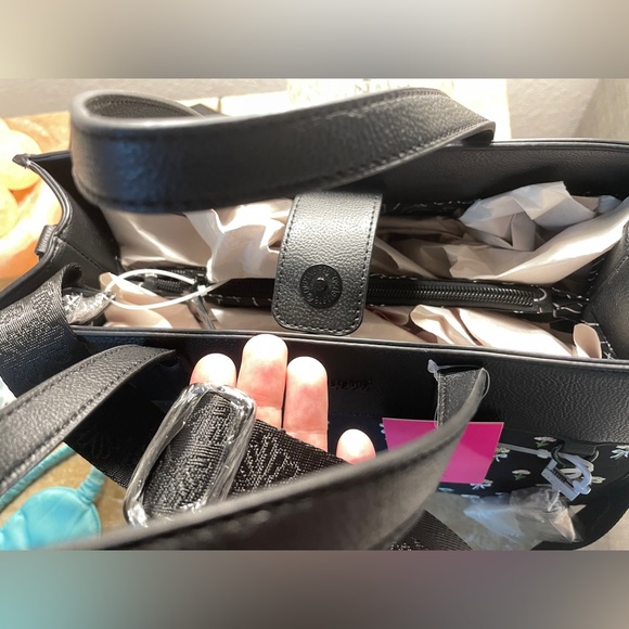 Betsey Johnson NWT Black Floral Tote Bag with Shoulder Strap Laptop Bag Purse - Picture 7 of 8